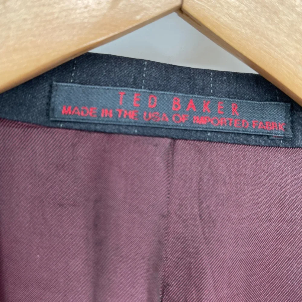 Ted Baker Endurance Mens 38R‎ Gray Pinstripe Wool Blazer Business Suit Jacket